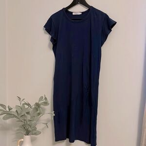 MOD-O-DOC Navy Dress. Size Medium. Cotton‎